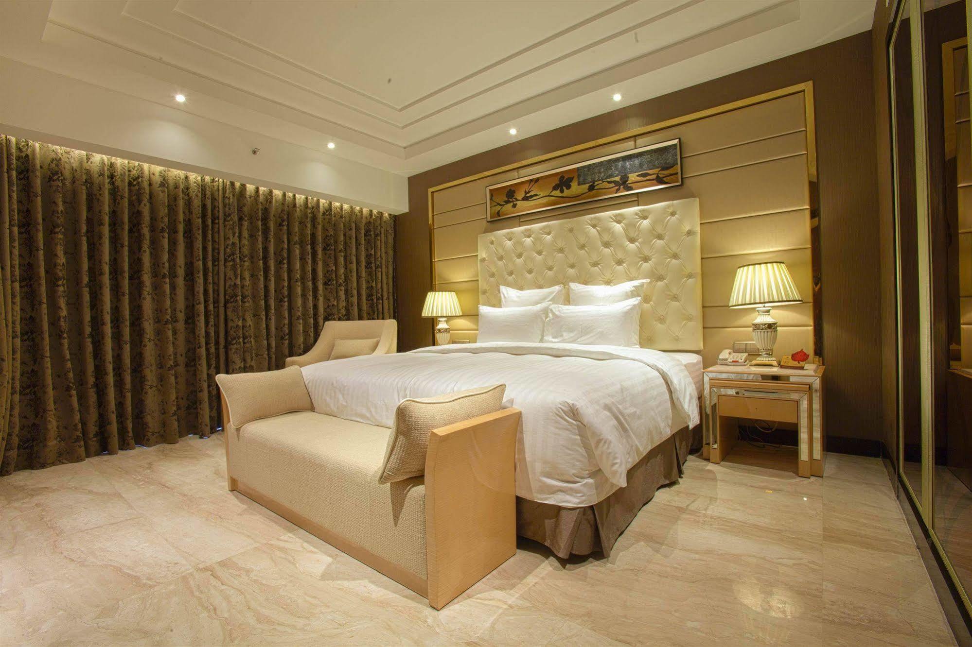 Nanning Landmark Hotel Esterno foto